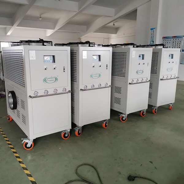 中藥粉碎冷風(fēng)機(jī)，低溫冷風(fēng)機(jī)，-35度冷風(fēng)機(jī)組